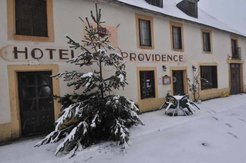 Auberge De La Providence Saint-Donat Buitenkant foto