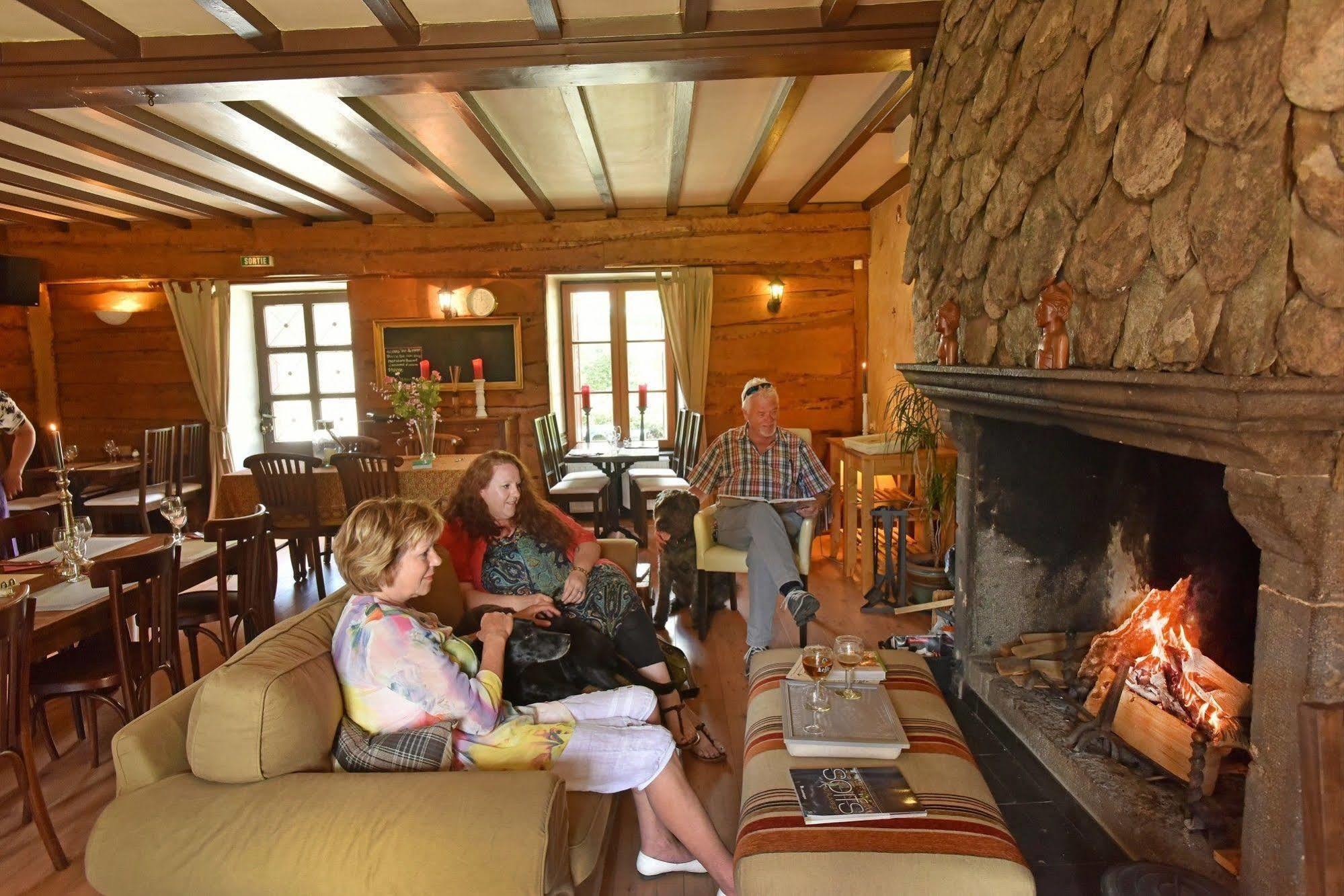 Auberge De La Providence Saint-Donat Buitenkant foto