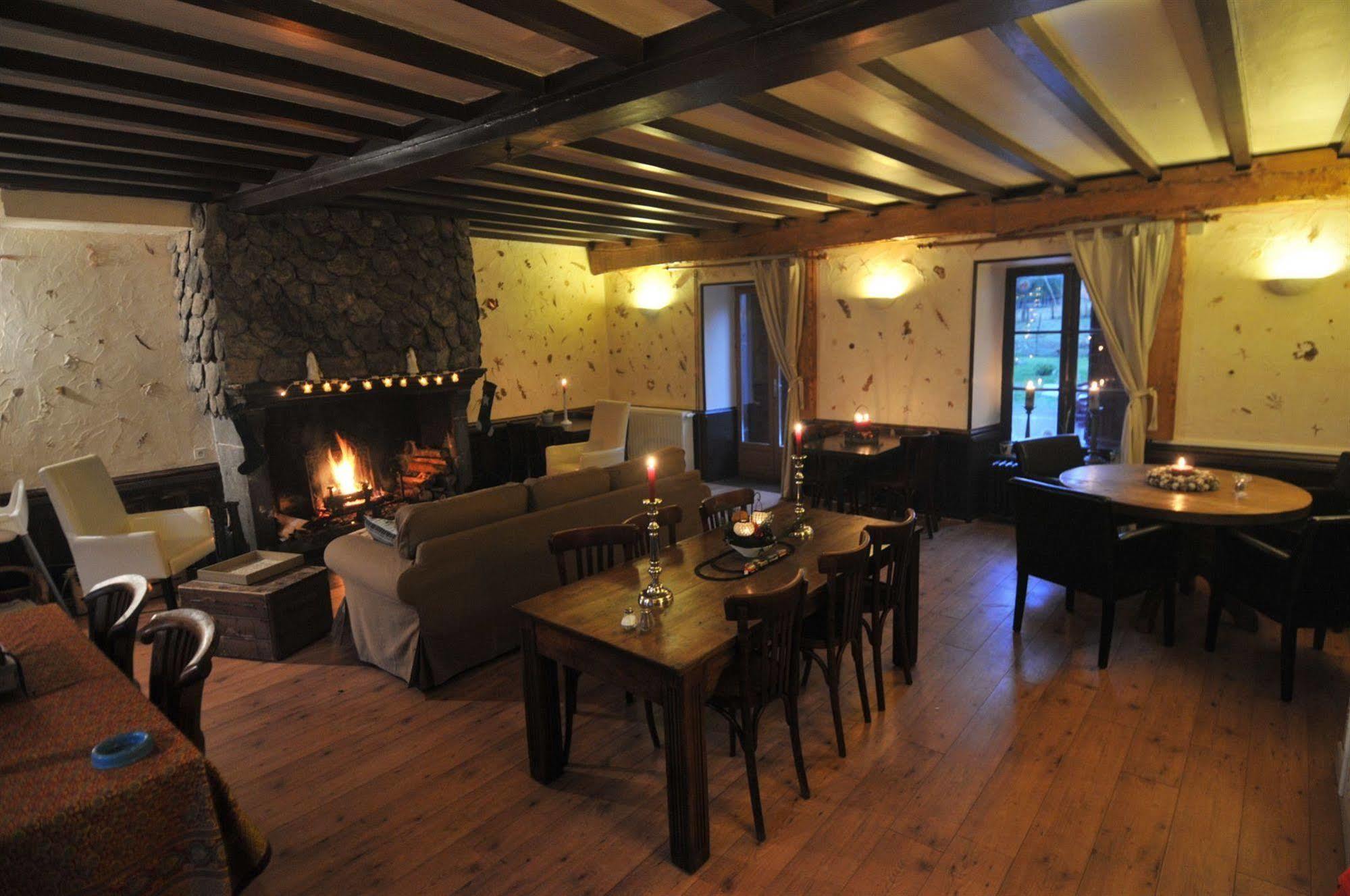 Auberge De La Providence Saint-Donat Buitenkant foto